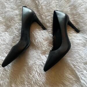 Michael Kors Black leather high heels with pointed toe